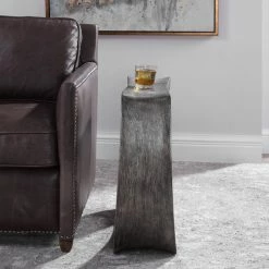 Uttermost Valira Modern Accent Table 15 Uttermost Valira Modern Accent Table -GDF sofa Shop 8311ffc30ea9c406 0931 w800 h800 b0 p0